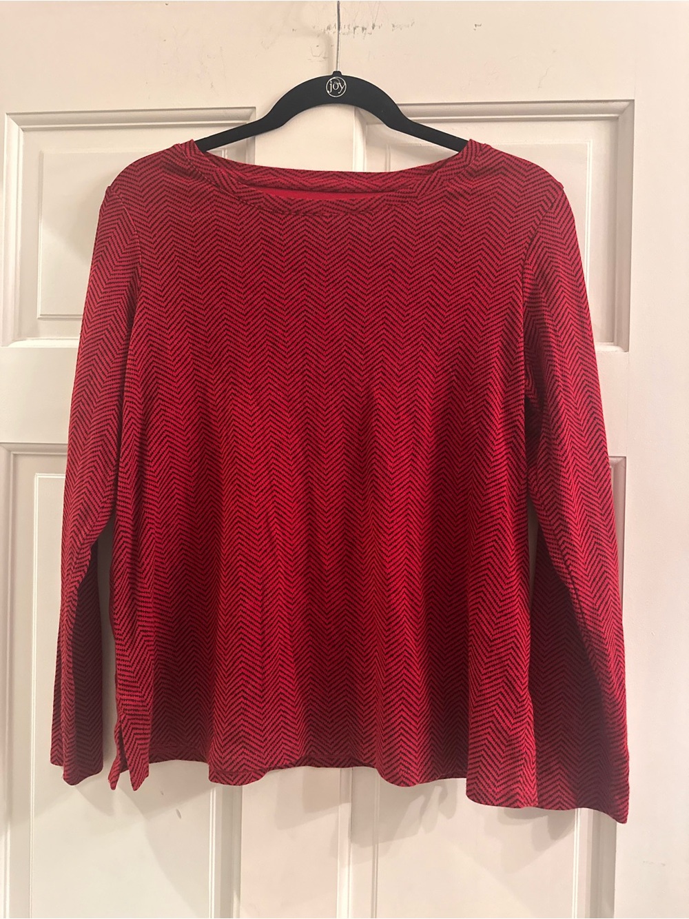 EUC JJill Women's Red and Black Chevron Long-Sleeve Top